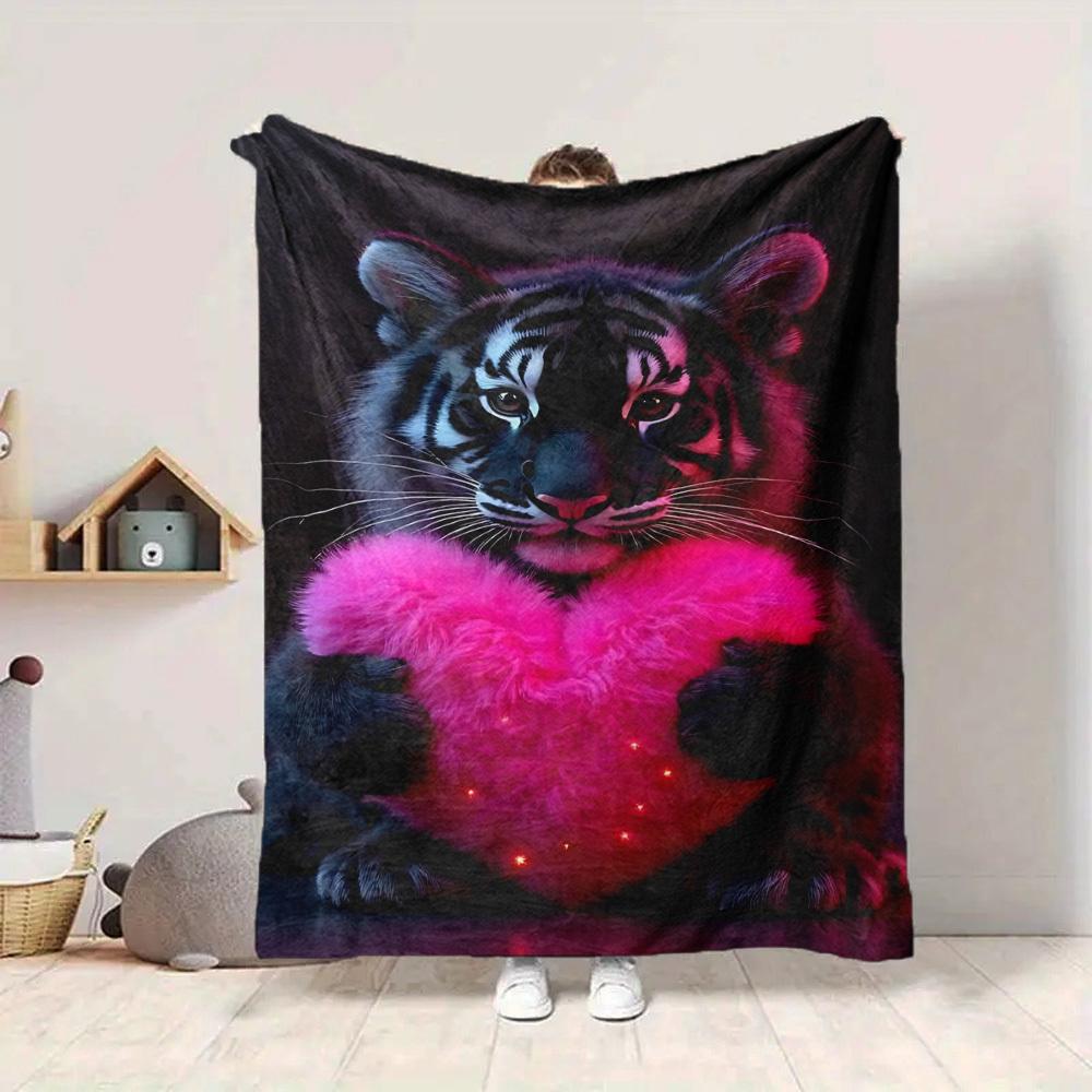 1pc Tiger Glowing Heart Blanket Lightweight Blanket Throw Blanket For Sofa, Bed, Travel, Camping, Livingroom, Office, Couch, Chair Yy251010013