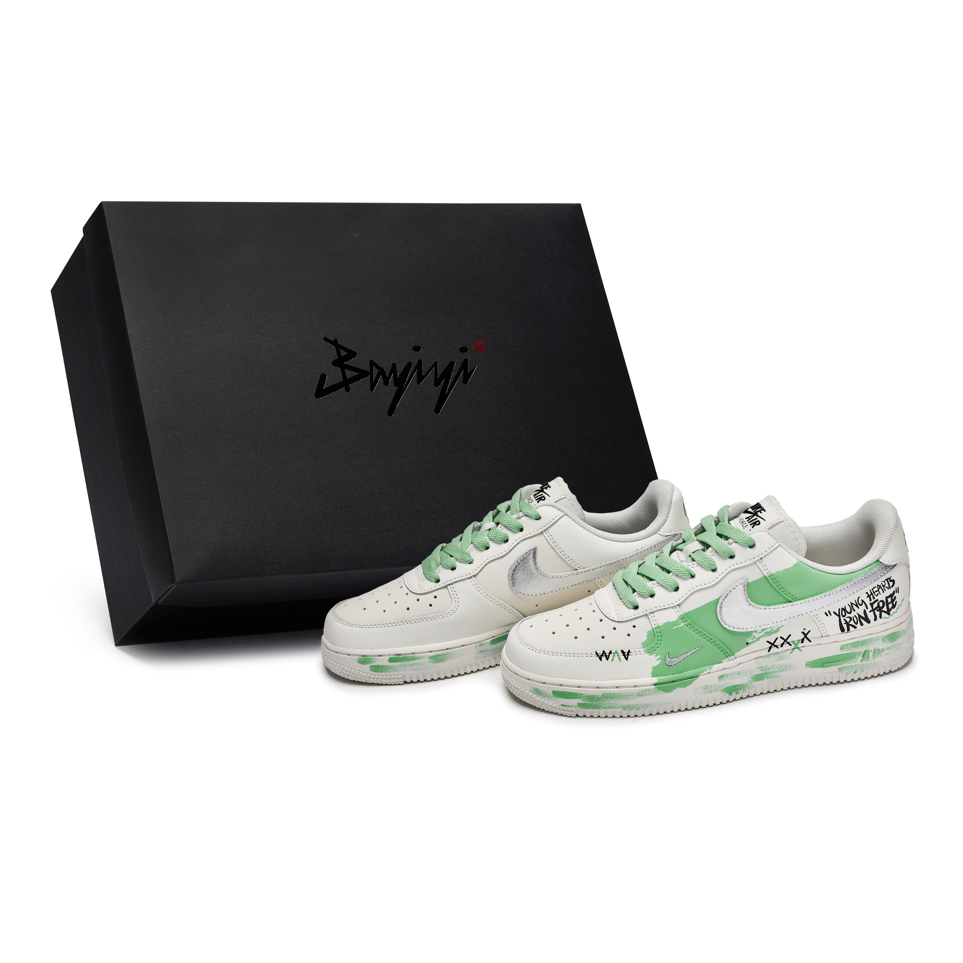 

Nike Air Force 1 Skateboard Shoes Women s Low top Black/White/Silver/Green HF1058-133(Team80-SBOX) 38.5