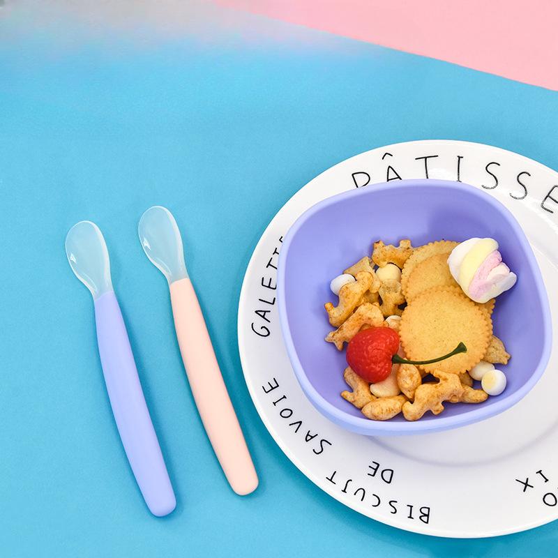 Cucchiaini Morbidi in Silicone per Neonati e Bambini Utensili per l'Alimentazione con Acqua per Neonati e Bambini Piccoli Cucchiaini Morbidi con Punta per Pappa di Riso e Zuppa