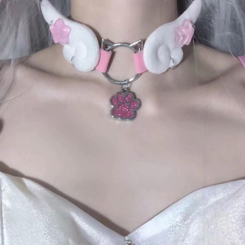 Punk Cat Necklaces Leather Wing Chokers Wing Necklaces Goth Neck Strap Alloy Material Party Accessories for Hot Girls