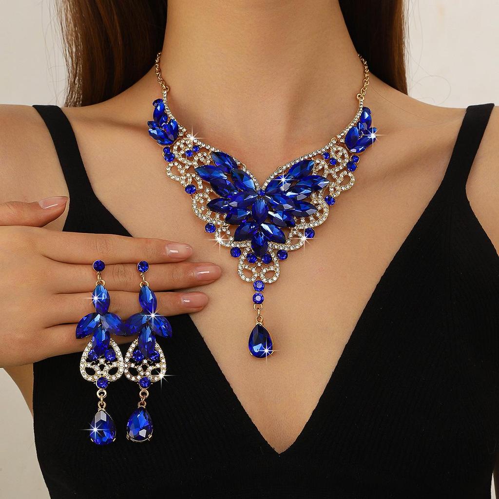 Elegant Rhinestone Water Drop Necklace Set - High-End European & American Court Style Jewelry for Women