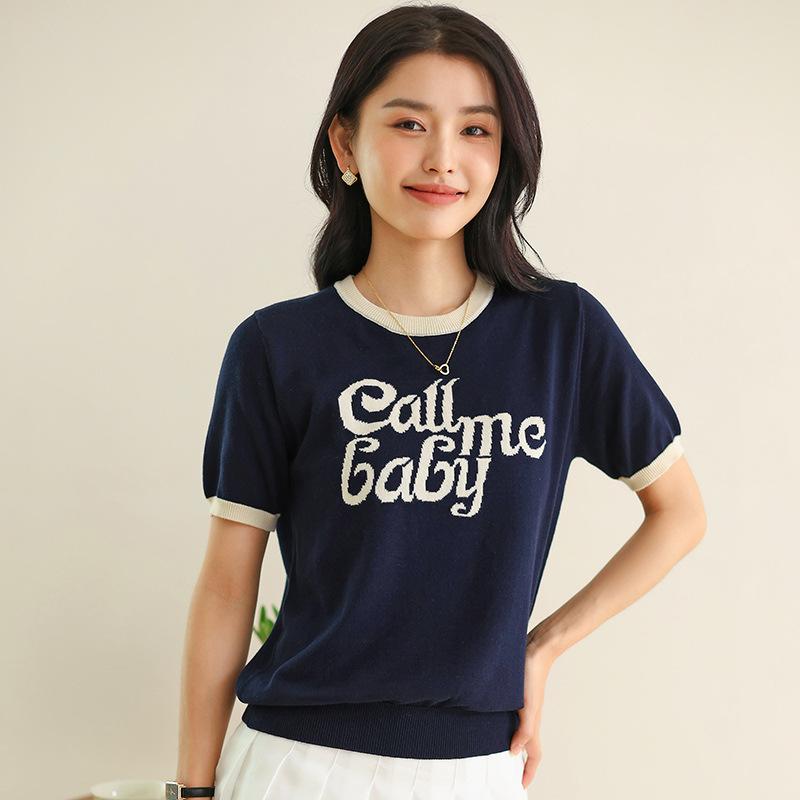 

Новый летний свитер из чистого хлопка, футболка с коротким рукавом для женщин, модный универсальный топ с контрастным круглым вырезом и узором из букв M темно-синий