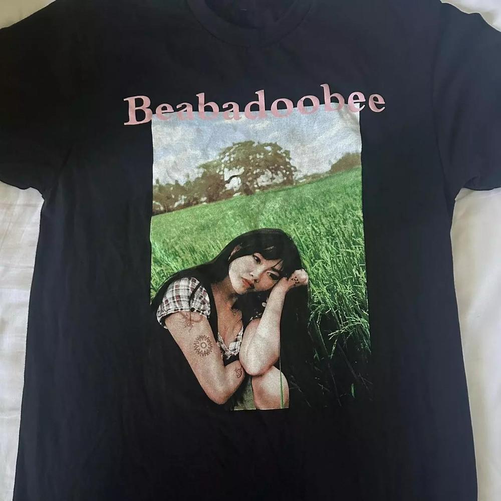 

Beabadoobee Music For Lovers Black T-Shirt Cotton Full Size Unisex T-Shirt S