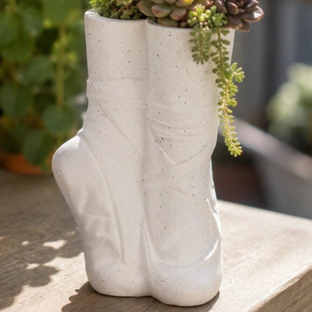 Dreamy Succulent Planter Creative Ballet Foot Vase Minimalist Foot Sculpture Pot Balcony Patio