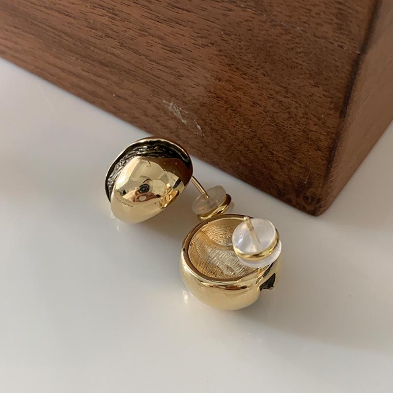 Textured Geometric Round Ball Stud Earrings - European and American Light Luxury, High-End Unique Design Fashion Jewelry