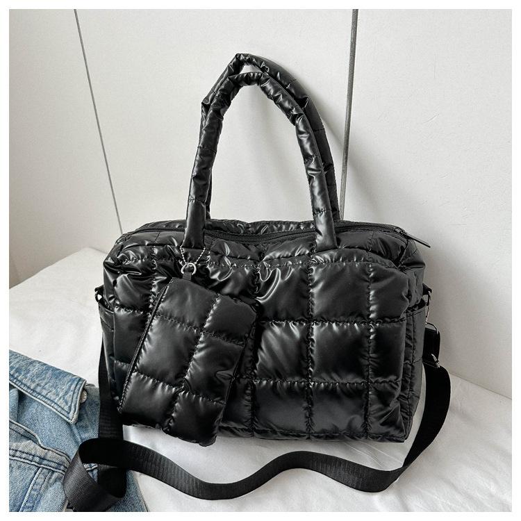 

Autumn and winter advanced sense space cotton down bag large capacity crossbody portable dual-purpose tote bag commuter women s bag чёрный