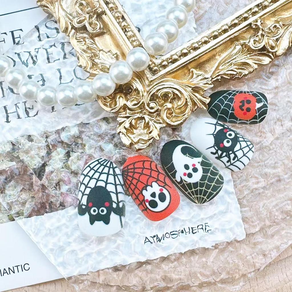 24pcs Halloween Press On Nails Short Oval Bat Fake Nails with Spider Skull Pumpkin Spider Web Designs Ghost False Nail Halloween Acrylic Nail Kit