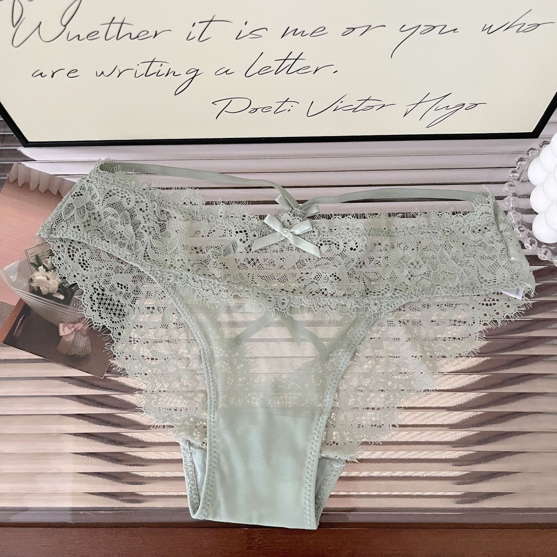 

Сексуальное кружевное нижнее белье для женщин, тонкие прозрачные однотонные трусики-бикини с тонкими бретельками и крестиком, женские трусики с низкой талией one size зелёный