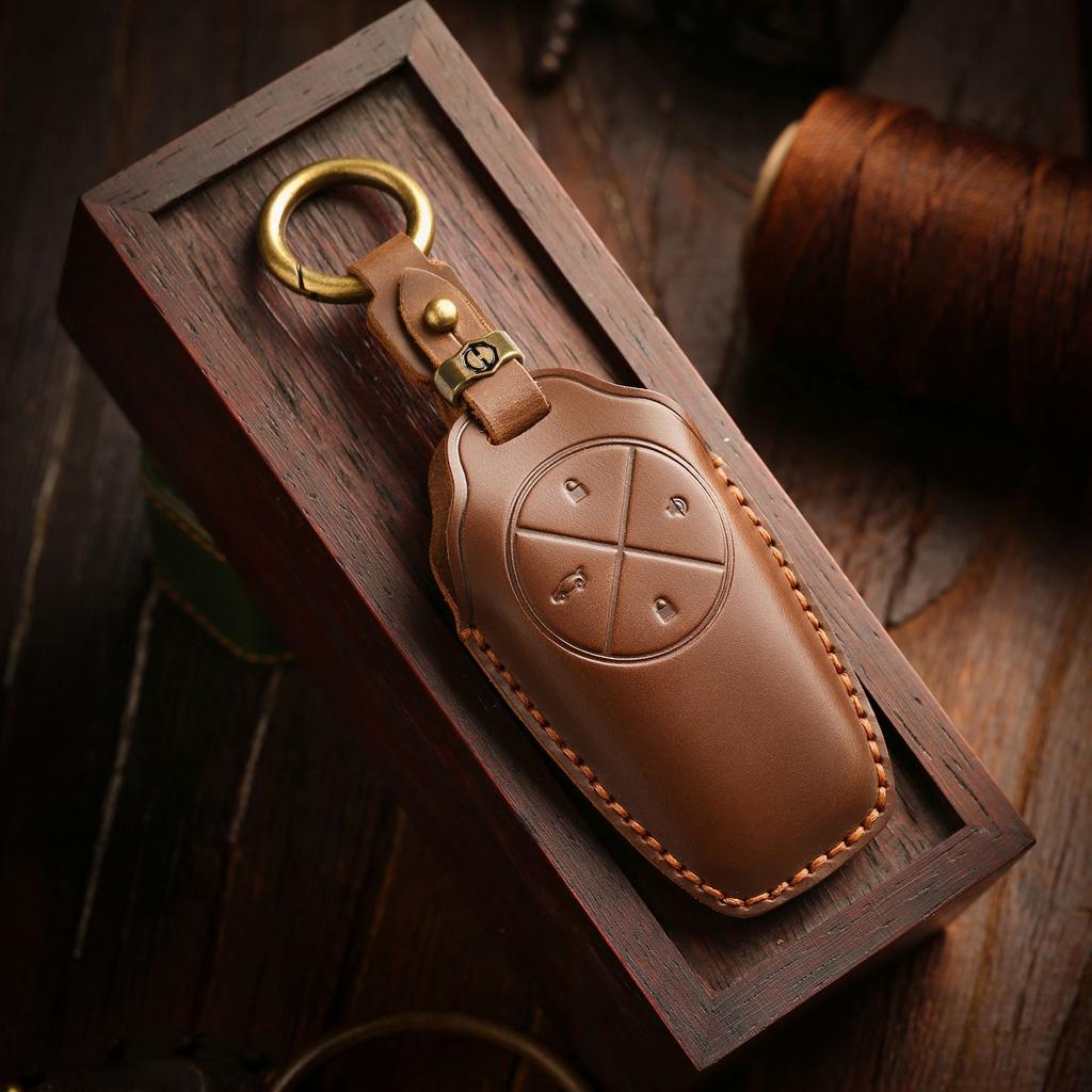Vintage Car Key Case For Nio Et7Et5 Key Bag Handmade Leather Buckle