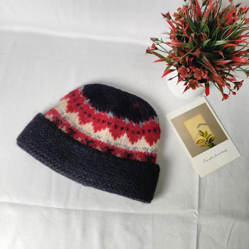 Handmade Ethnic Style Jacquard Knitted Pot Hat Women's Autumn and Winter Versatile Warm Face Small Curling Thickened Wool Bucket Hat