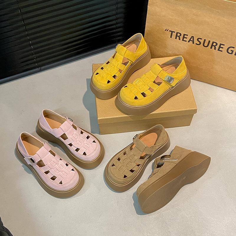 Fashion 2025 Summer Women's Suede Sandals Trendy Thick Bottom Outdoor Anti Slip Fashion Buckle Breathable Women's Versatile Single Shoes