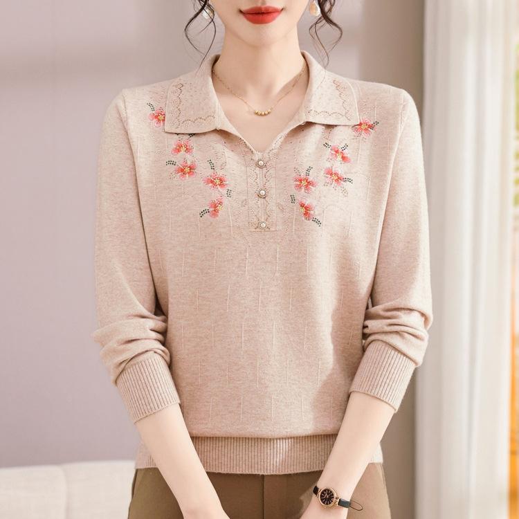 Middle-aged and Elderly Women's Spring Clothes 40 Years Old 50 T-shirt Knitted Sweater New Fashionable Mother's Early Spring Fashionable Top