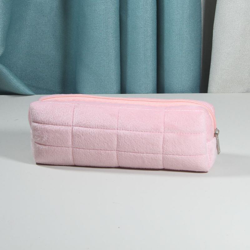 Süße Make-up-Tasche aus Fell für Damen mit Reißverschluss, große, einfarbige Kosmetiktasche, Reise-Make-up-Kulturtasche, Waschtasche, Plüsch-Stiftetasche