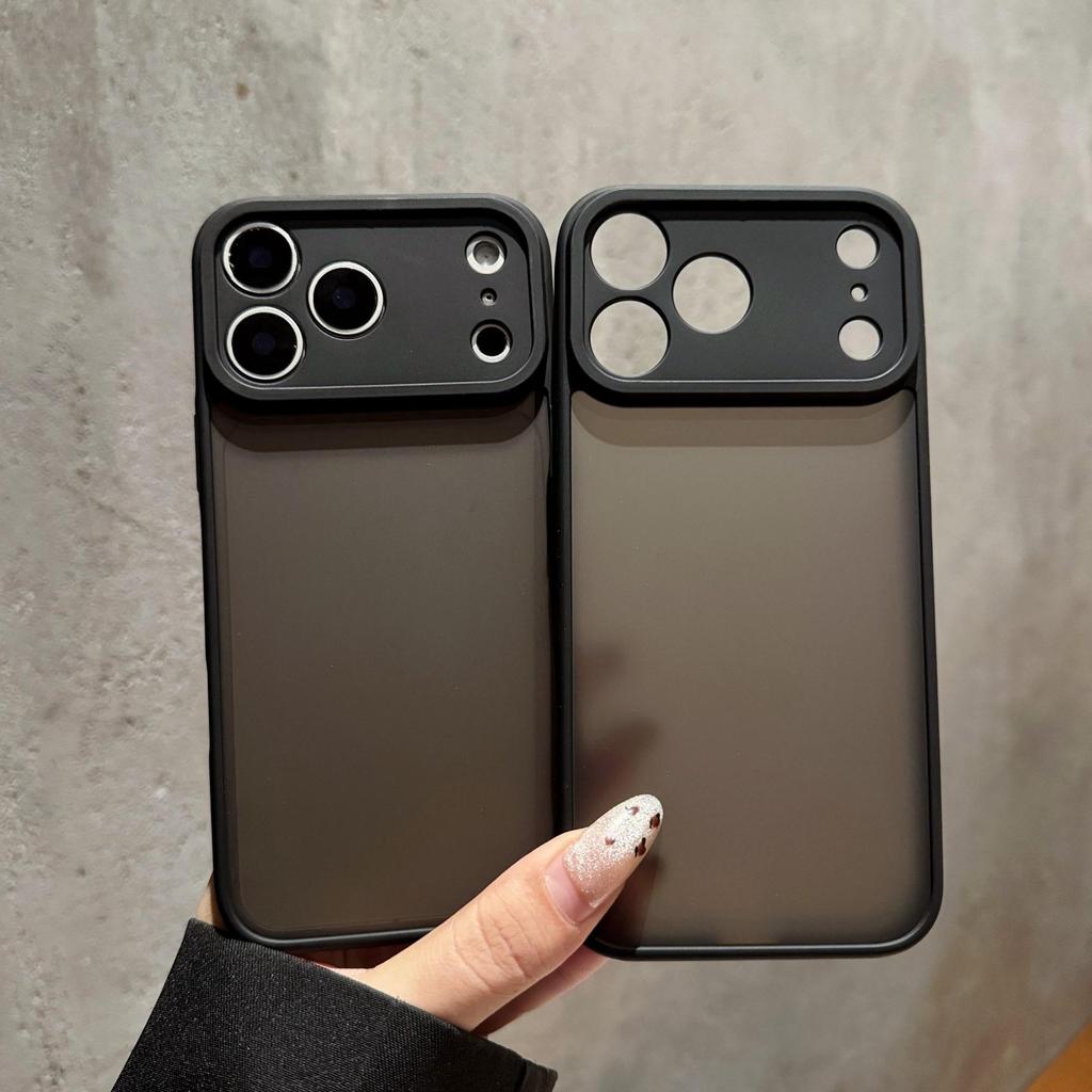 Matte Black Full-Coverage Transparent Phone Case for iPhone 17 Pro Max - Drop-Proof and Soft Touch