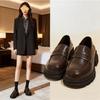 Ретро мягкая кожа увеличивающие рост маленькие кожаные туфли женские 2025 новая осень толстый каблук платформа лоферы британский стиль одинарные туфли женские