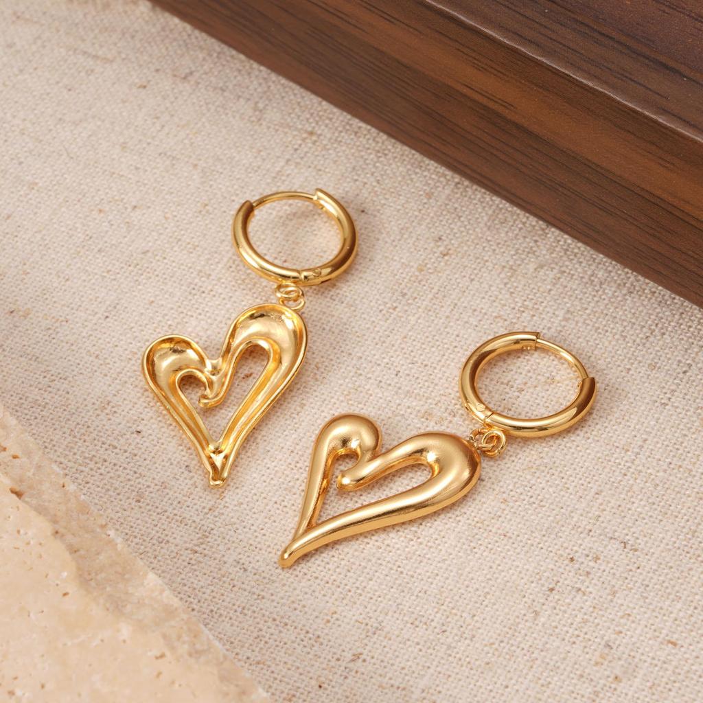 Korean Heart Pendant Earrings: Fashionable Titanium Steel Geometric Ear Cuffs, Chic Luxury Jewelry for Women