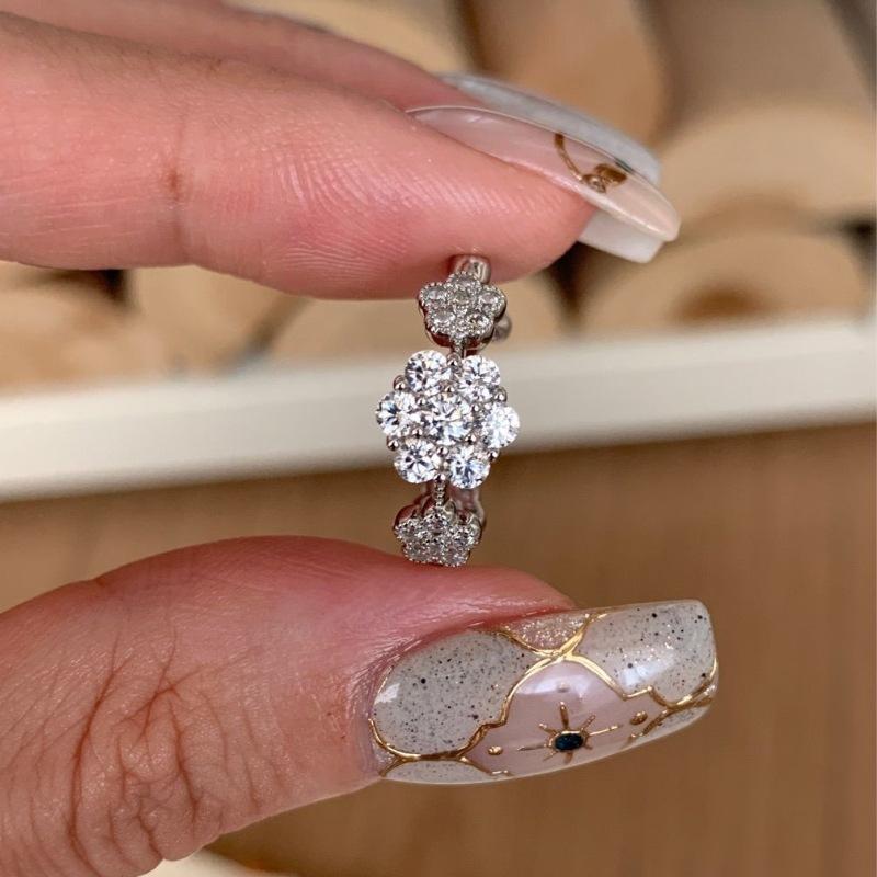 Romantic design exquisite rings for women new in silver  full diamond flower ring suitable for daily wedding  gifts