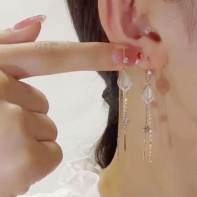Trendy 2022 Cat s Eye Tassel Long Dangle Earrings - Fashionable and Versatile