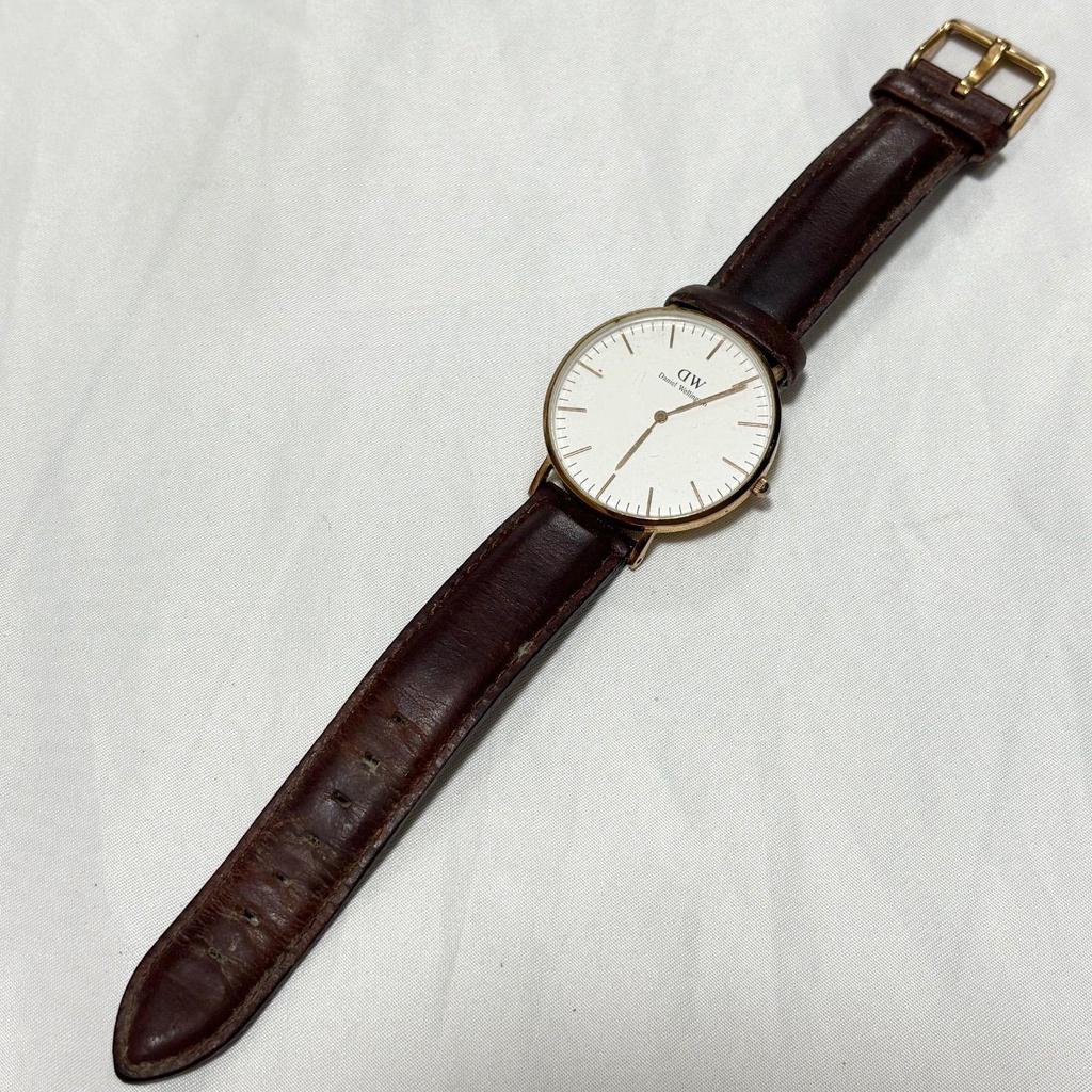 Used [Free Shipping] Daniel Wellington/Daniel Wellington/White X Brown/Quartz watch/Quartz watch/Battery dead/Operation Not confirmed/Used item/Junk
