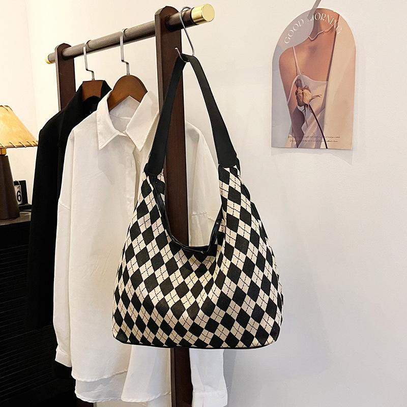 

New fashionable personalized portable shopping bag tote bag female autumn college student class shoulder bag