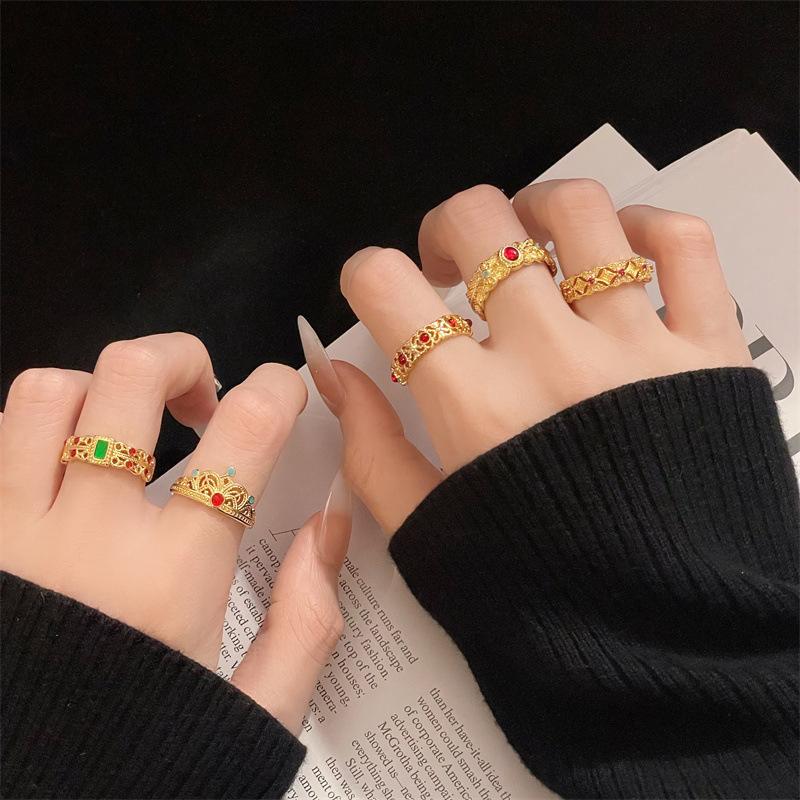 Medieval Gold Imitation Chalcedony Open Ring Niche Design Sense Light Luxury High Sense Personality French Hollow Ring