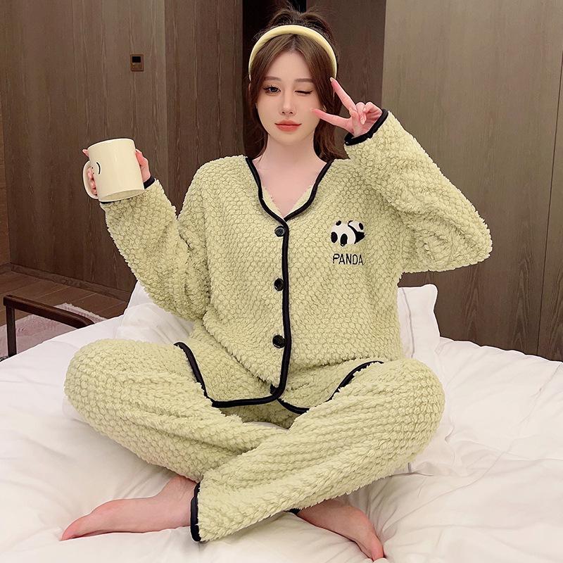 Pajama damska z różowego aksamitu flanelowego w dużym rozmiarze - Uroczy i ciepły kardigan na jesień/zimę