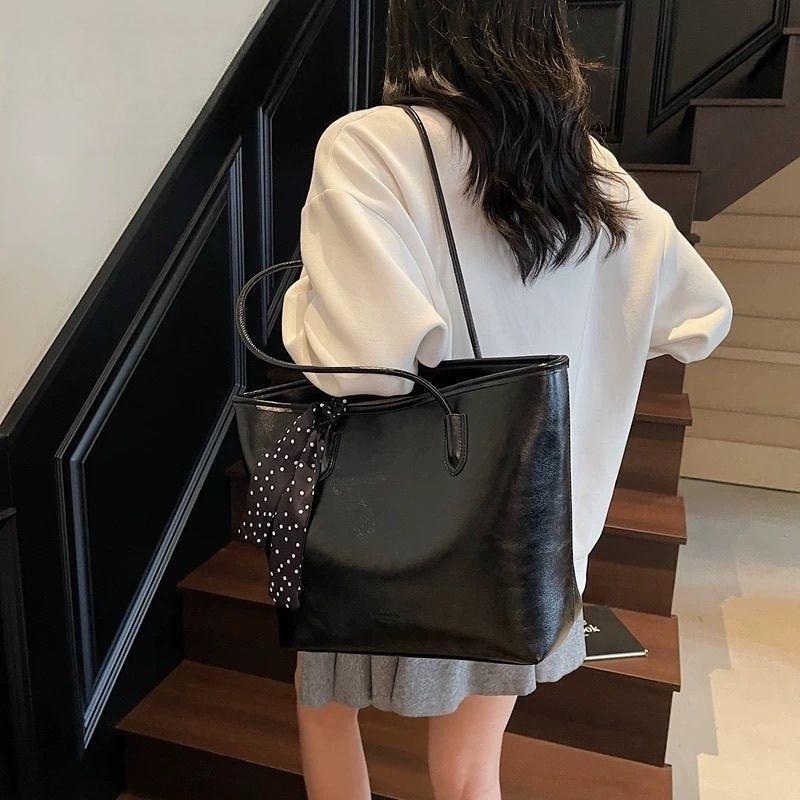 MCHNA KTCC foreign silk scarf large capacity tote bag large bag new trendy fashion shoulder bag commuter bag