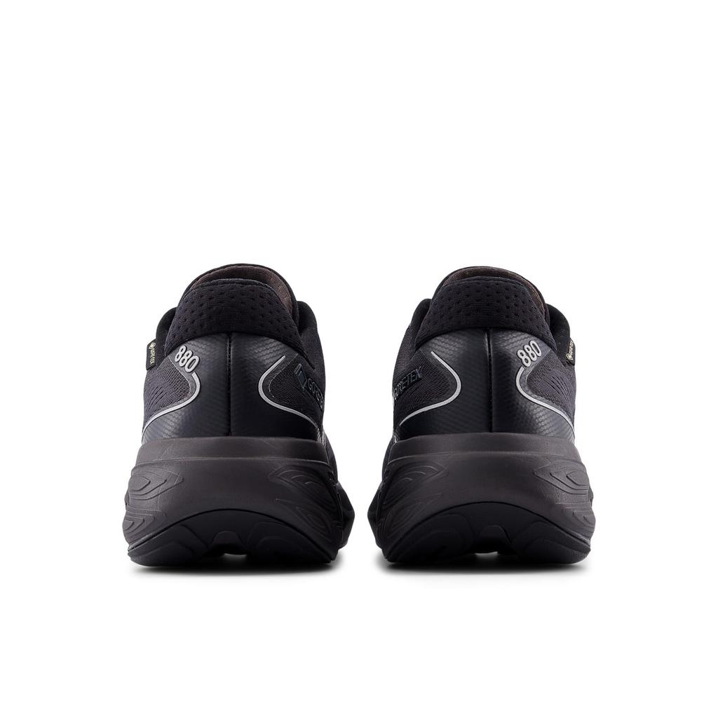 New Balance Fresh Foam X 880 V15 Waterproof Running B15 Size 2E Gore-Tex Shoes, Men's (All Black), 25.5 Cm,