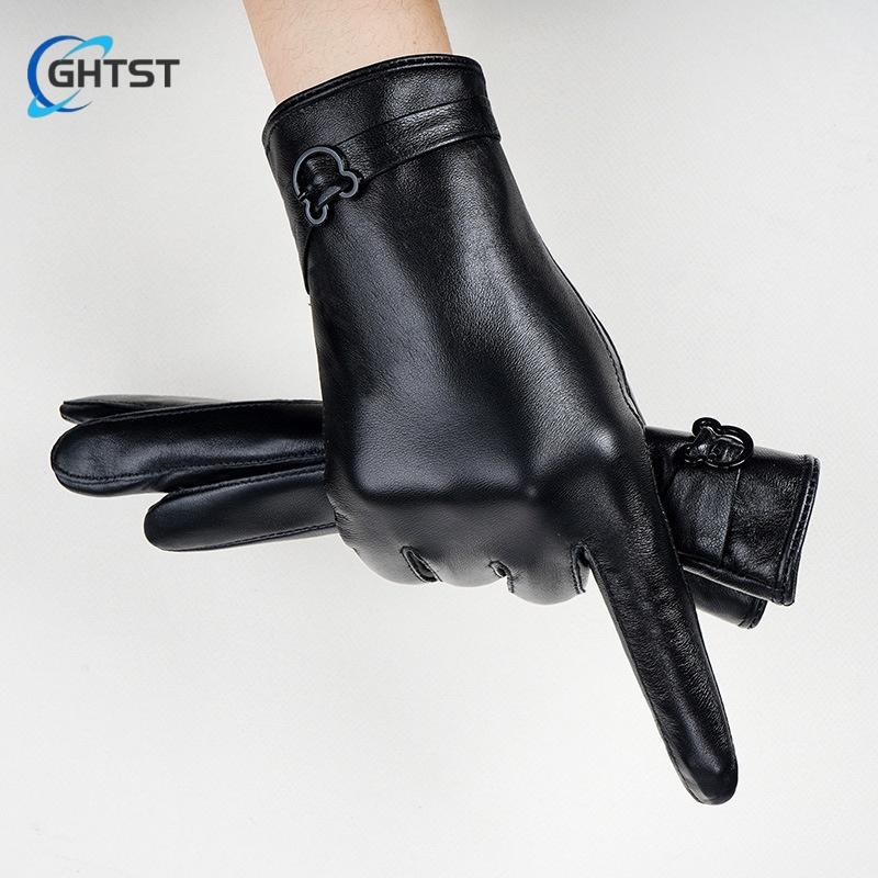 Cute Bear Women Gloves Genuine Lambskin Spring Winter Warm Comfortable Girl Gloves Trendy Female Short Glove