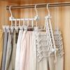 Prodotti per il bucato – Grucce e appendini