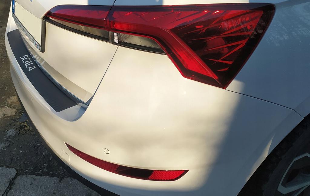 SKODA SCALA - CHROME STRIP Trunk Lid