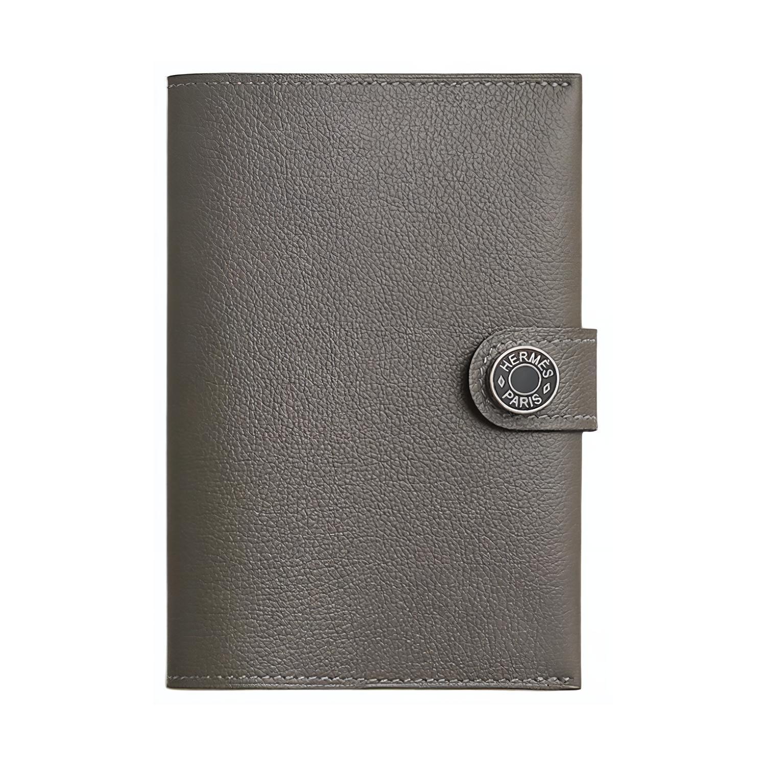 

Hermes R.M.S Palladium Plated Snap Evercolor Calfskin Passport Holder Men accessories Cloud-Gray H084149CKAJ Rain Cloud Gray