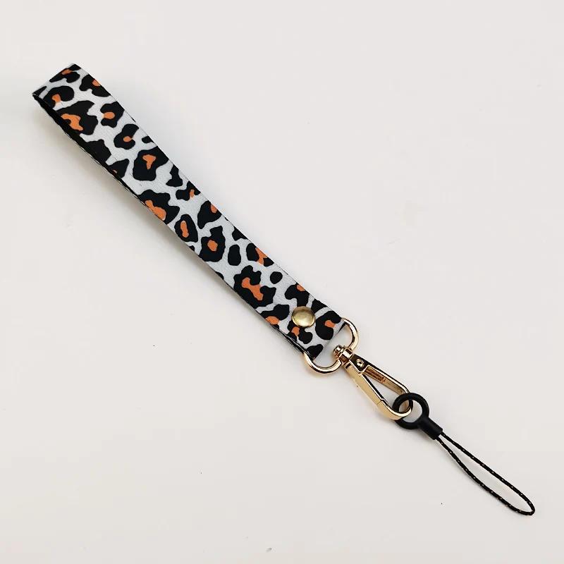 

Crossbody Leopard Print Back Hanging Neck Chain Adjustable Shoulder Wide Pendant Anti-lost Sling with Clip Mobile Phone Lanyard
