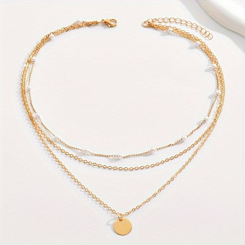 Women Retro Fashion Pearl Round Pendant Clavicle Chain Alloy Necklace