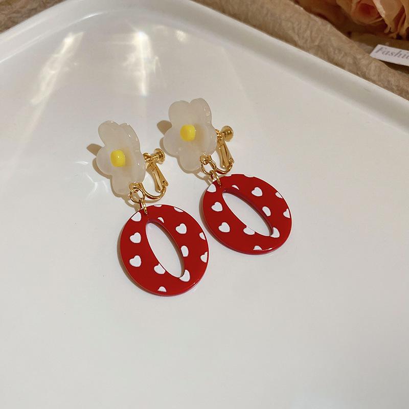 Retro French Style Silver Polka Dot Earrings - Versatile, Exaggerated, and Fashionable