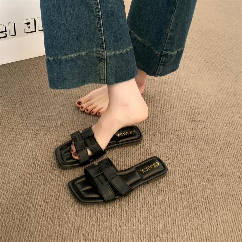 French square-toed thick-heeled cool slippers for women's outer wear 2025 summer new fashion woven one-word beach slippers