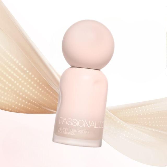 PASSIONAL LOVER - Velvet Blur Lasting Foundation - 3 Colors 00 Porcelain - 30ml