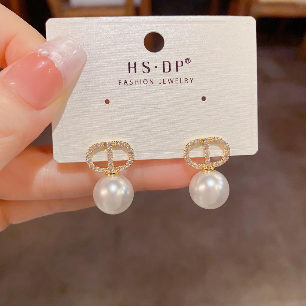 Korean Style Light Luxury Niche Micro Inlaid Pearl Stud Earrings For Women