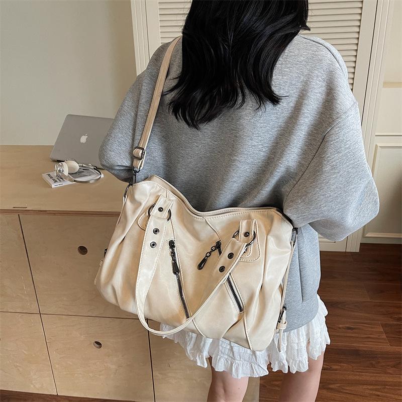 Large capacity bag New bag Women's fashion versatile messenger bag Casual shoulder tote handbag
