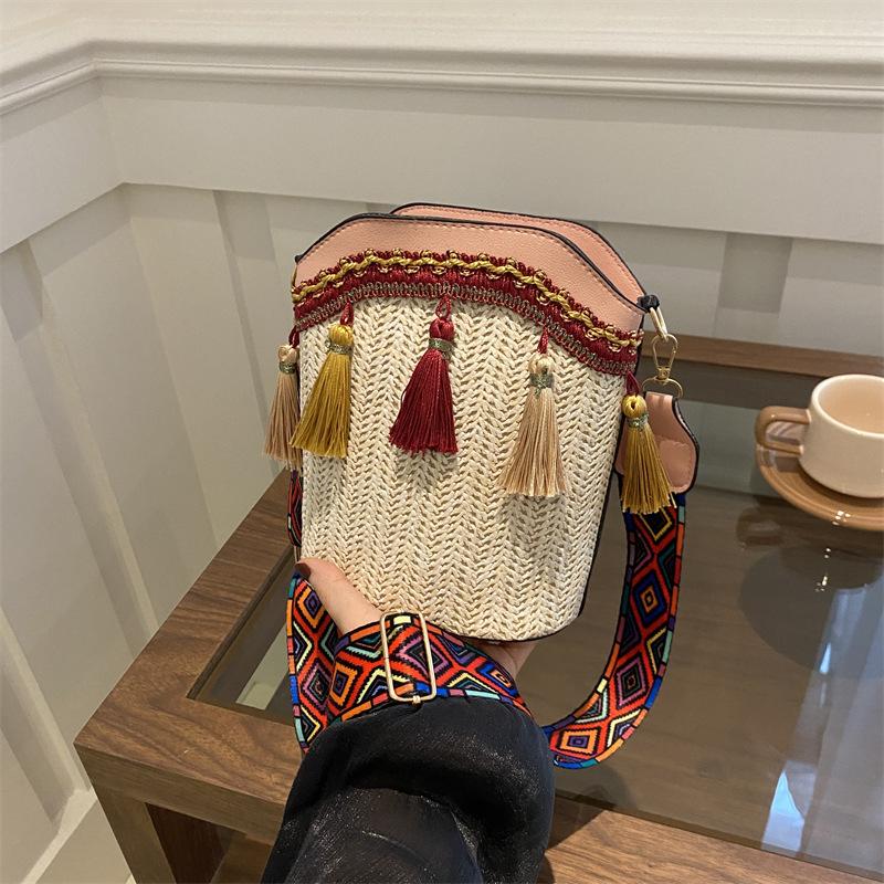 Bolsa Feminina de Alta Qualidade Diagonal Estilo Étnico Nicho Tecida Balde Ombro Combina com Tudo Bolsa de Franjas