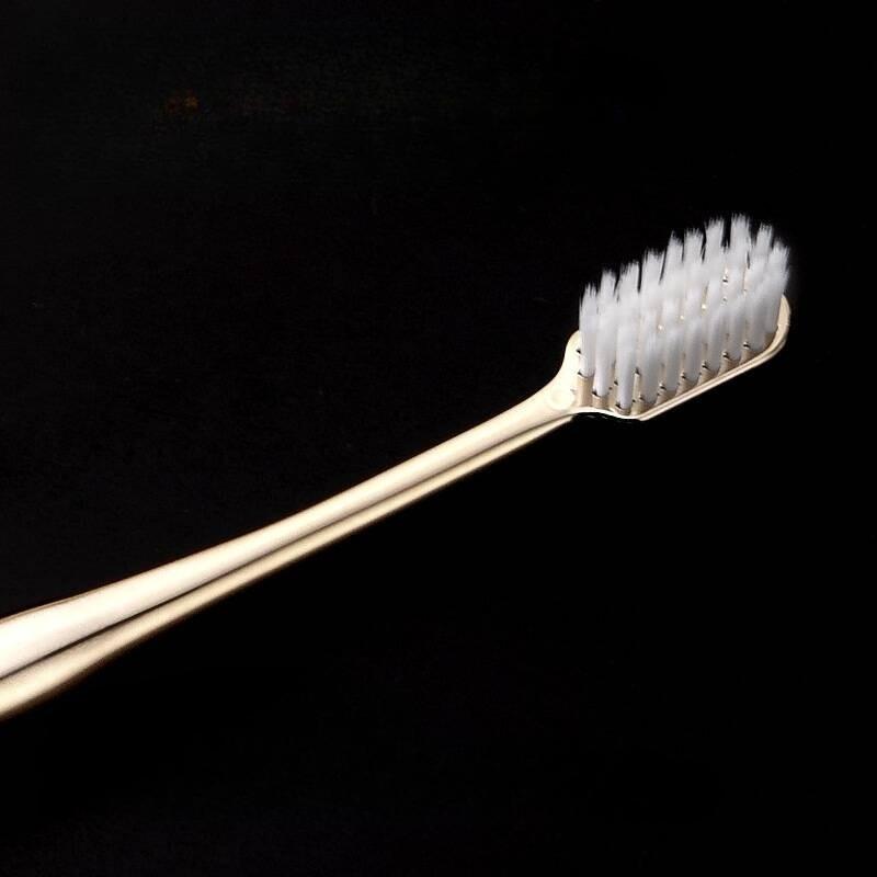 Luxury Soft Toothbrush Men Women Adult Tooth Brush Gold Silver Dental Brushes Elegance Gentle Toothbrushes Drop Shipping