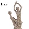 Home Decoration Ornament Abstract Couple Sculpture Ornament, Resin Sandstone Style Statue, Romantic Embracing Statue for Valentine Figure Living Room