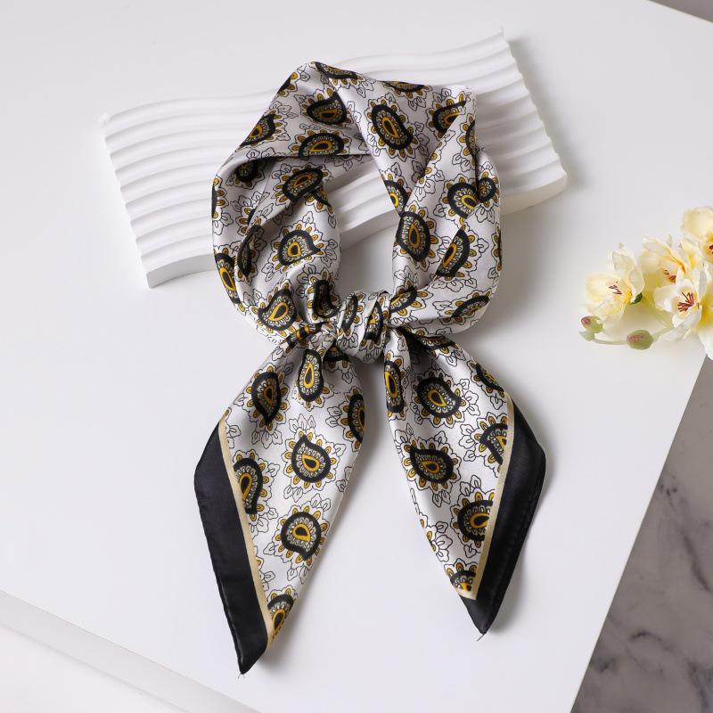 

Винтажный шелковый шарф в корейском стиле 70 см: Универсальный шейный платок из искусственного шелка с винтажным принтом для женщин 70*70cm