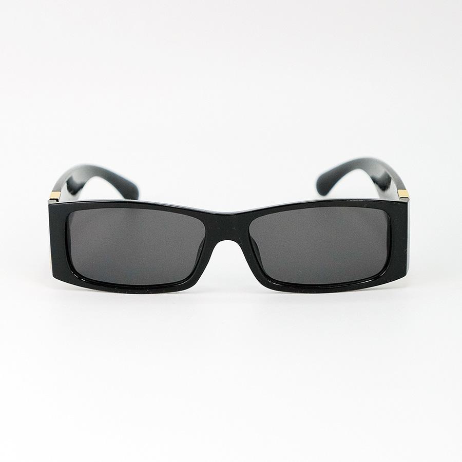 Fashionable Small Frame Square Sunglasses for Men and Women Retro Suitable for Daily Travel Vacation Decorative Glasses