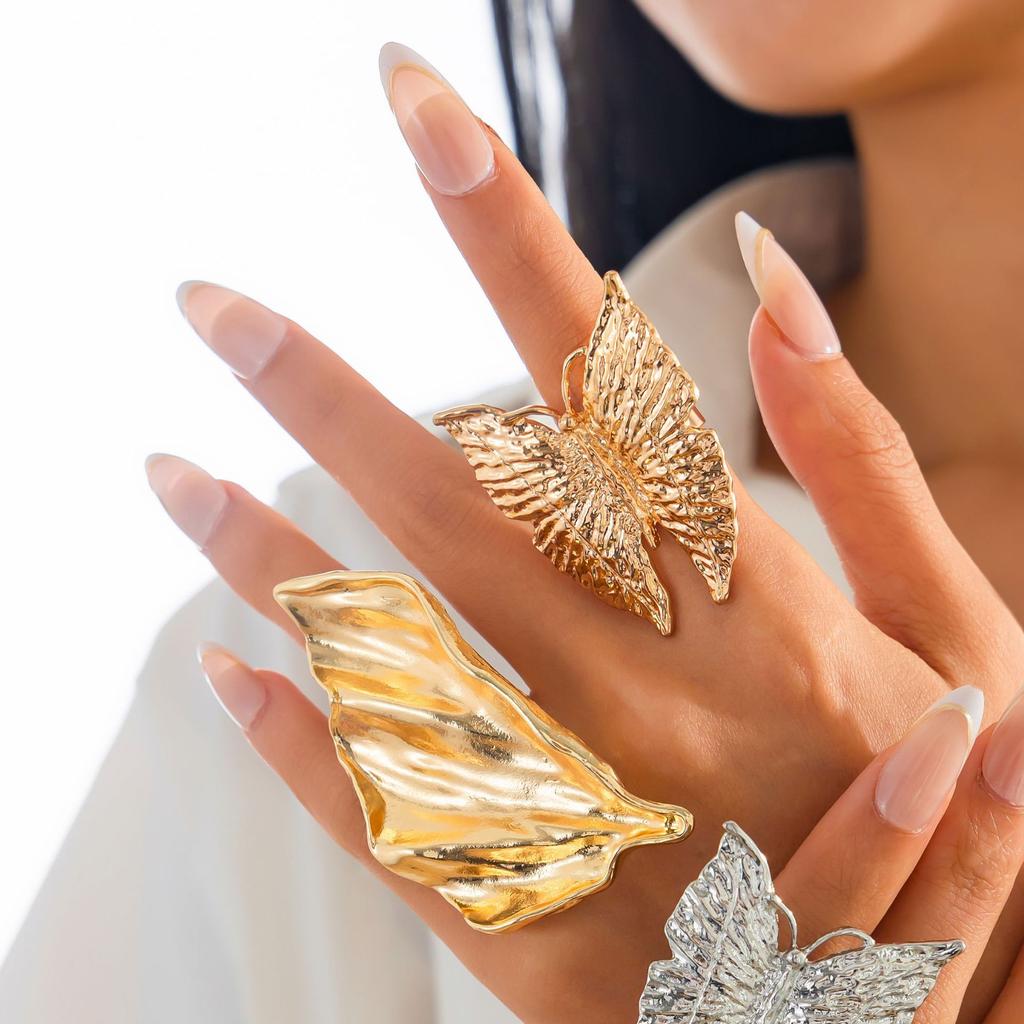 Wind Irregular Metal Folds Leaf Ring, Temperament Big Butterfly Flower Opening Ring Female