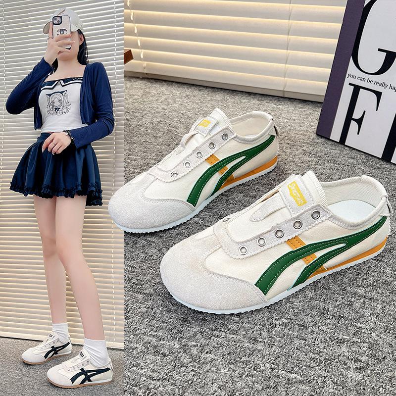 Flat-bottomed German training shoes women's shoes 2025 autumn new lightweight soft-soled single shoes casual Forrest Gump shoes sports little white s