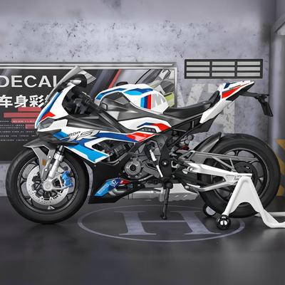 Novo 1:9 S1000RR Hayabusa Modelos de Motocicleta de Liga Brinquedos Carros Diecast Direção da Roda Dianteira com Luz Brinquedo Ornamento Presentes para Meninos
