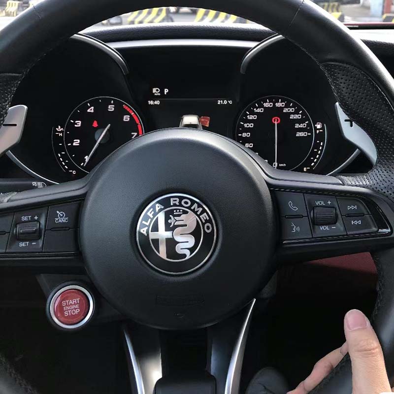 Pro Alfa Romeo 40mm Samolepka s emblémem na volant auta Odznak na ovladači středové konzole Pro Alfa Romeo Giulietta Mito Giulia Stelvio Br