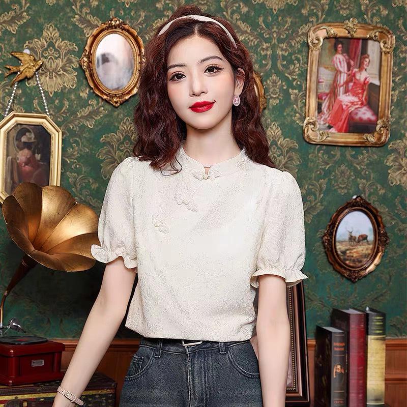 

2026 Summer Women s Cheongsam Shirt: Stylish New Chinese Frog Button Short-Sleeve Top Extra Large абрикосовий