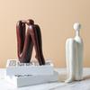 Abstrakte Strichmännchen-Figur Moderne minimalistische sitzende Mann-Harz-Statue Skulptur Haus Büro Schreibtischdekoration